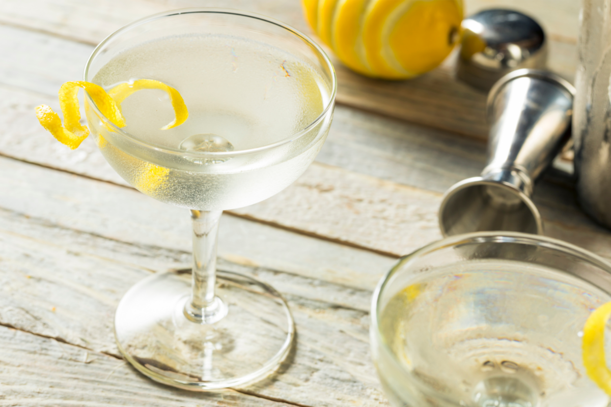 vesper gin cocktail